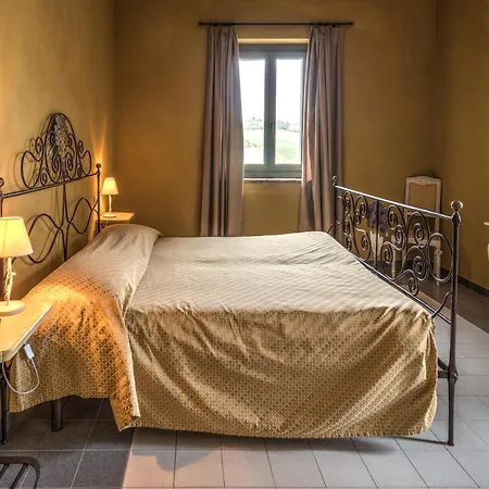 Cascina Faletta Farm stay *